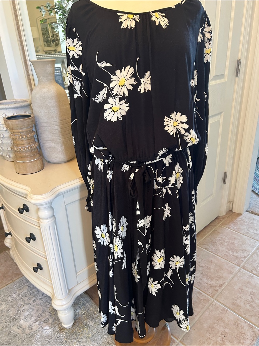 Talbots 16W Daisy Fit and Flare Dress with White and Yellow Floral Print